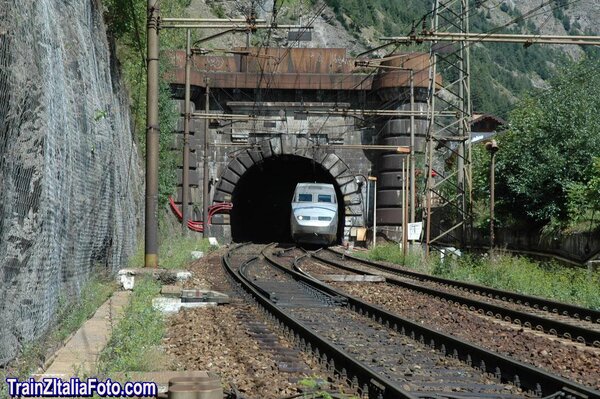 Siamo fuori dal tunnel...