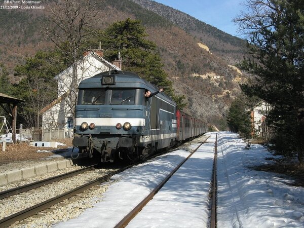 Treno TER e macchinista simpatico