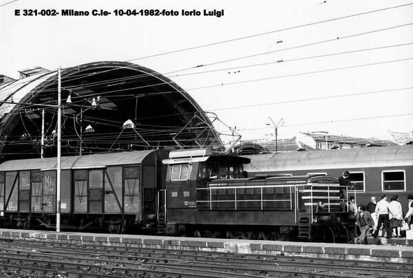 E321 002
