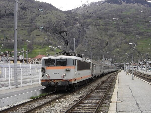 BB 25656 a Bourg Saint Maurice