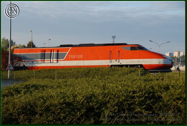 TGV 001