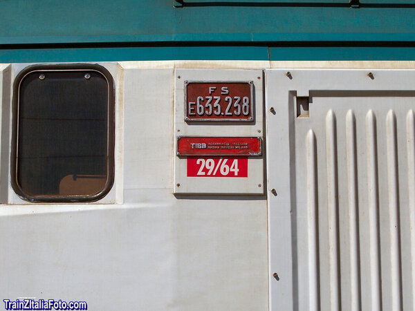 E633