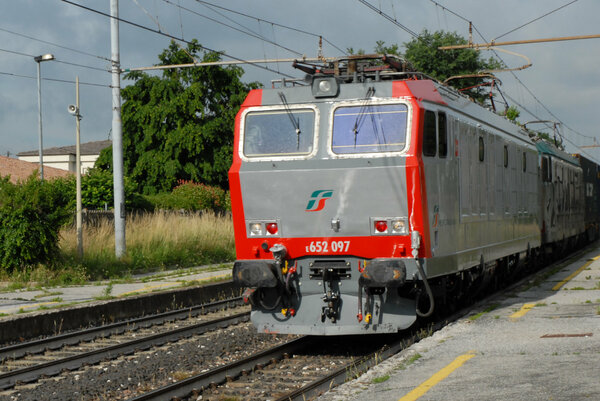 E652 097 + E652 Mercitalia Rail in doppia