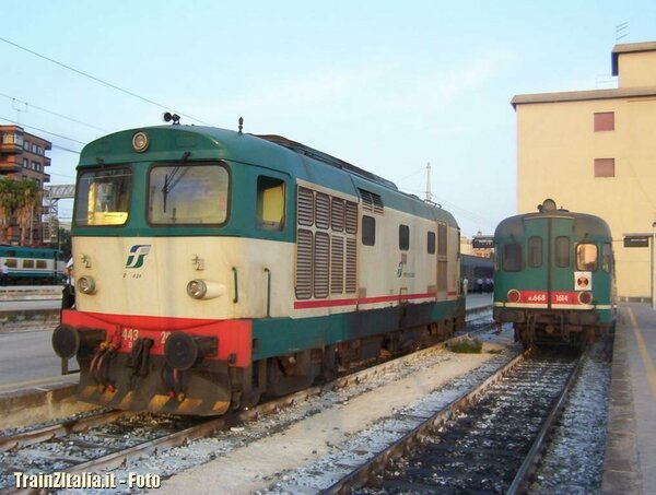 D443 2007 e ALn668 1614 Siracusa