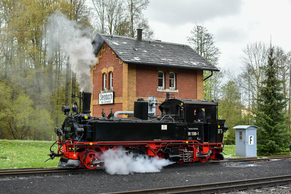99 1590.jpg