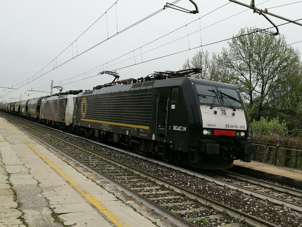 Doppia di Siemens ES64F4 Br 189 910 + 901 di RTC