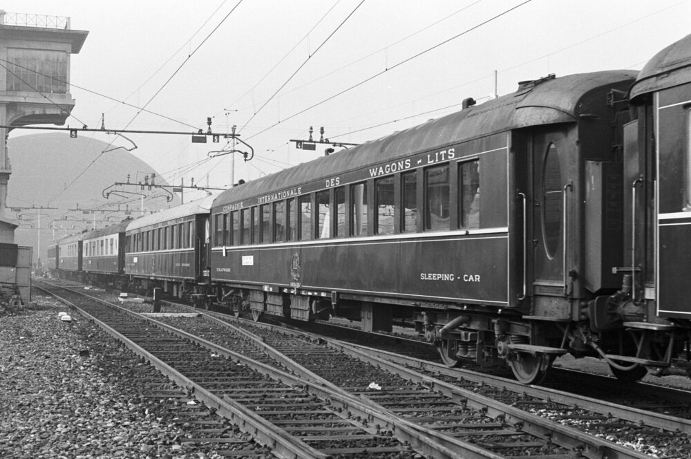 740.152a.jpg