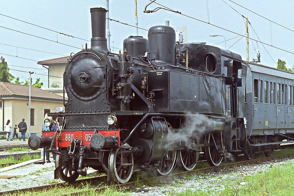 880.051.jpg