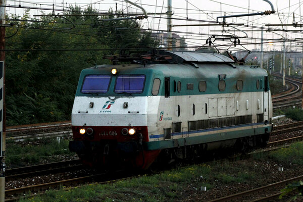 E444R.006