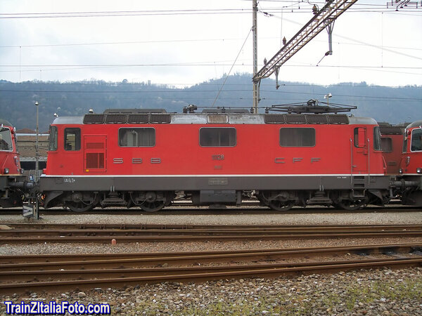 Re 4/4 11128