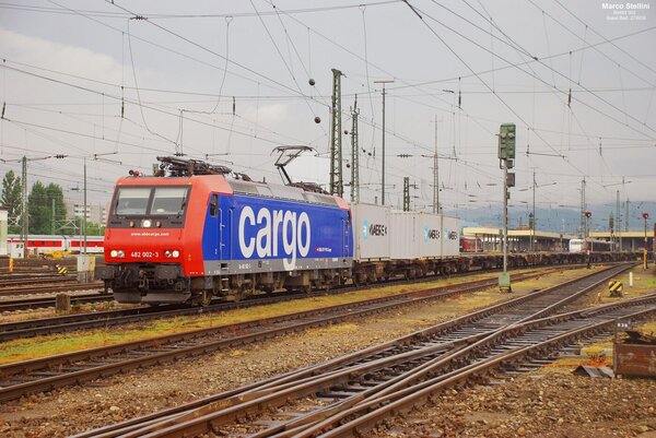 Re482 002