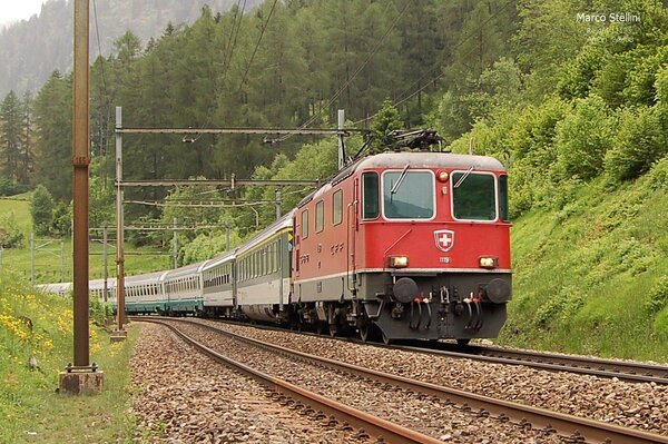 Re 4/4 11123