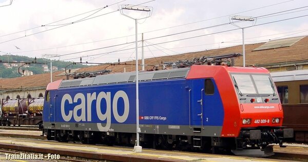 Re482 009-8