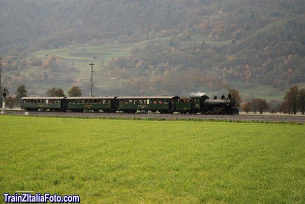 Rh.B.108 e convoglio storico