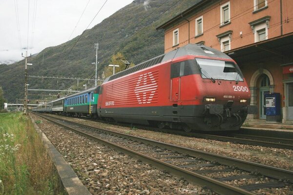 Re 460 con EC Cisalpino Canaletto