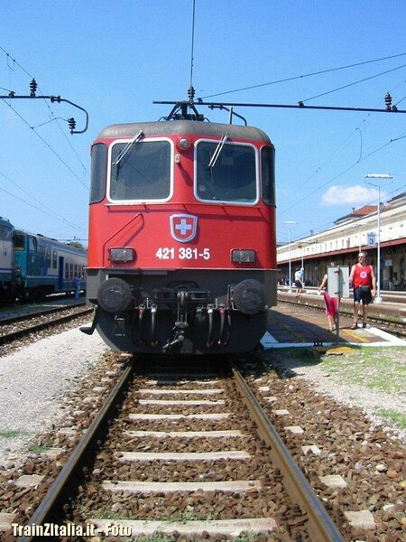 Re421 381