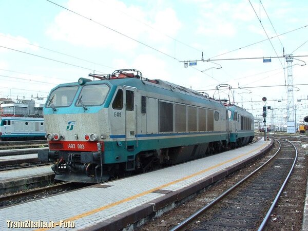 E402 003 e 005
