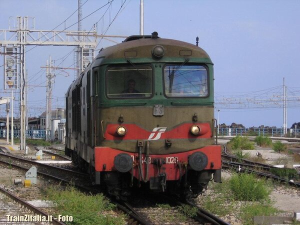 D443 1026 e 1008 a Catania Centrale