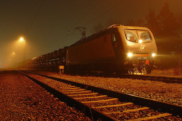 E412 008 on 26.11.2006 at Munich Feldmoching in TX Services