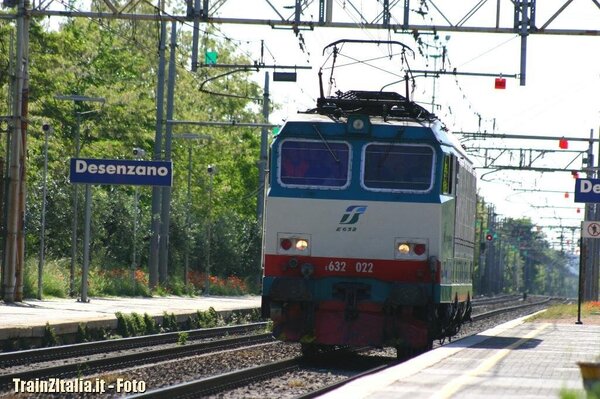 2403222.jpg