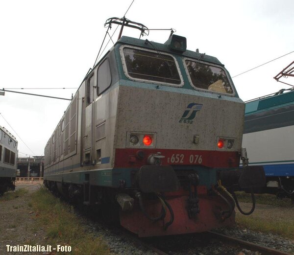 E652.076