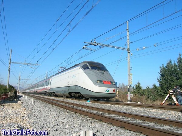 E414
