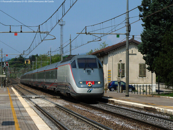 Testa Treno